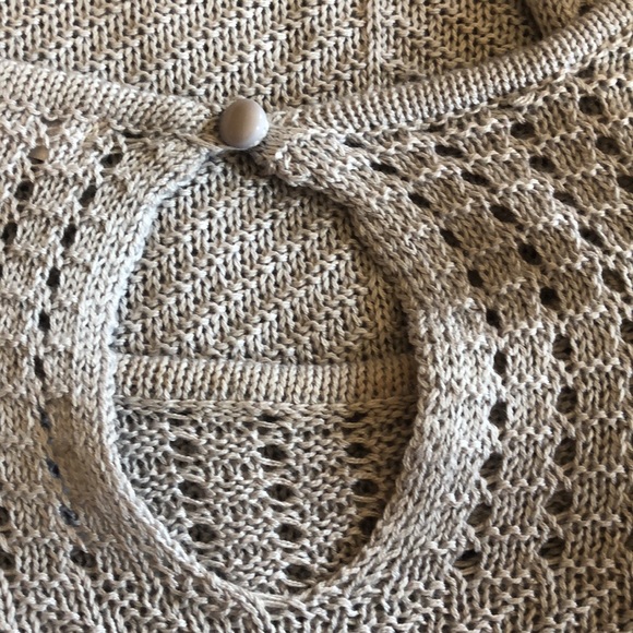 Lauren Conrad cold shoulder sweater Size XS - Picture 6 of 7